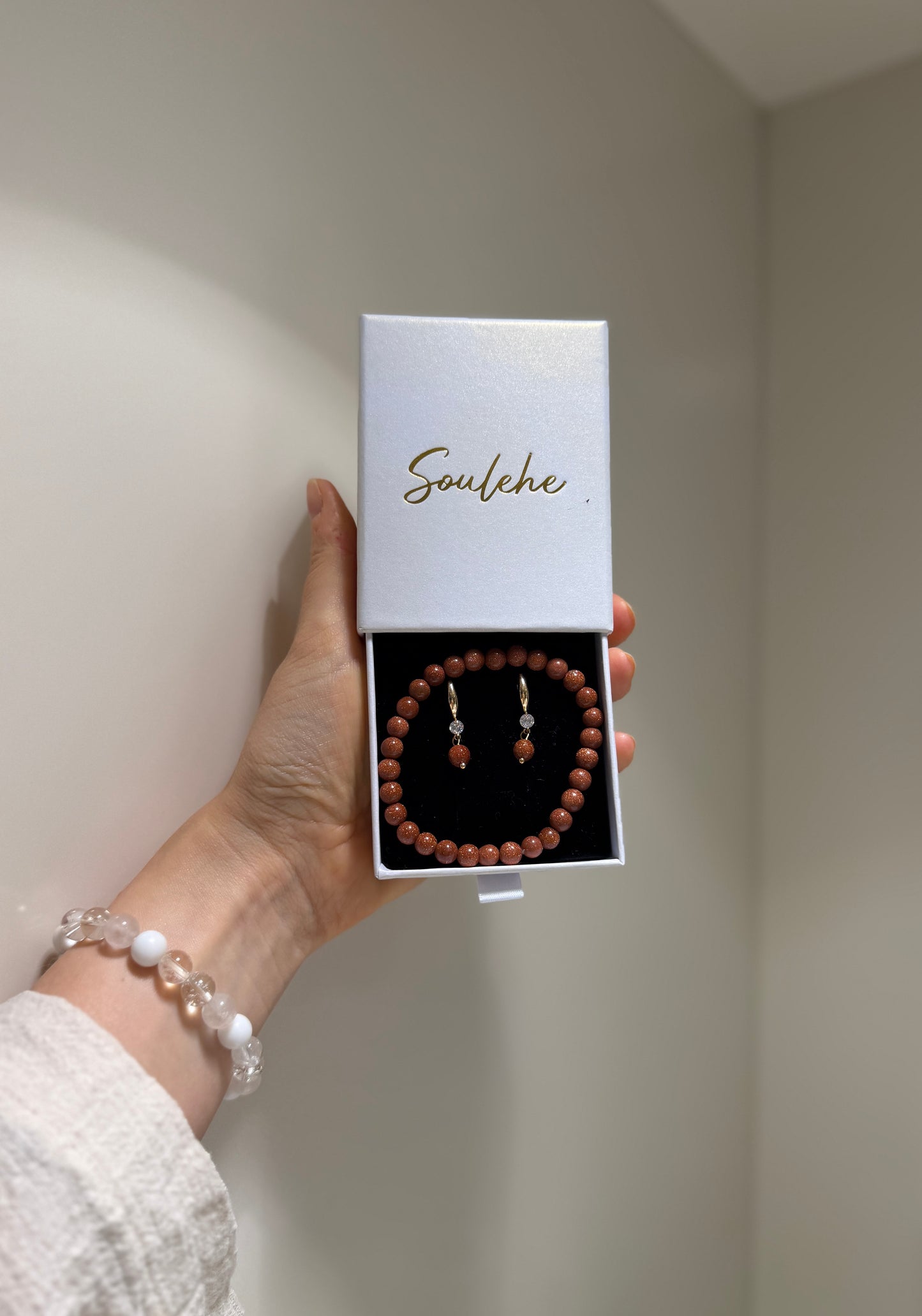 Sandstone bracelet with matching gold Sandstone earrings.