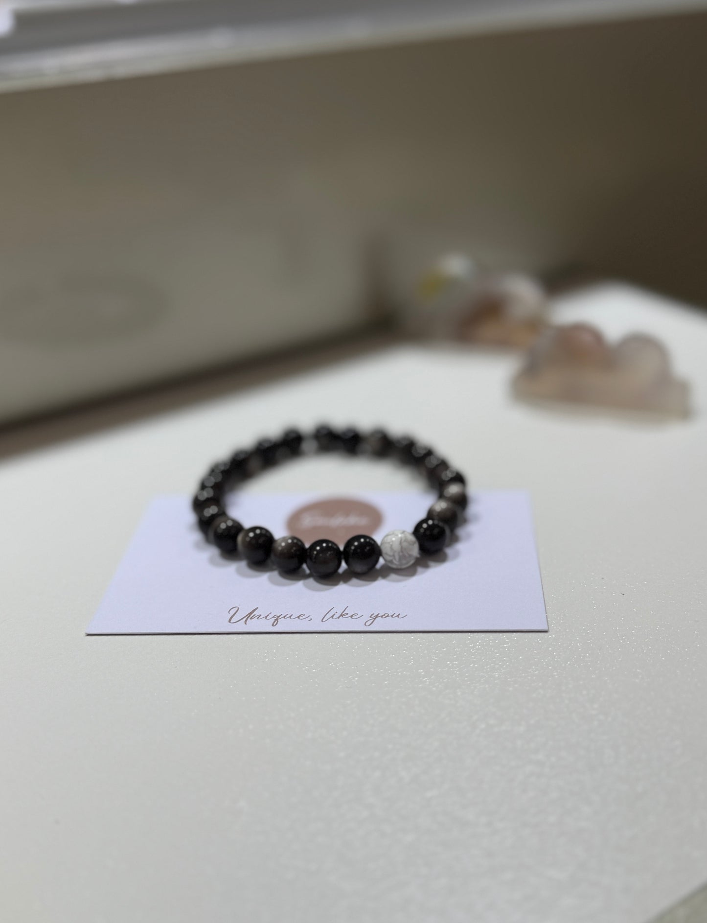 Peace, Relieves stress and anxiety, Life force, Protection, Inner strength