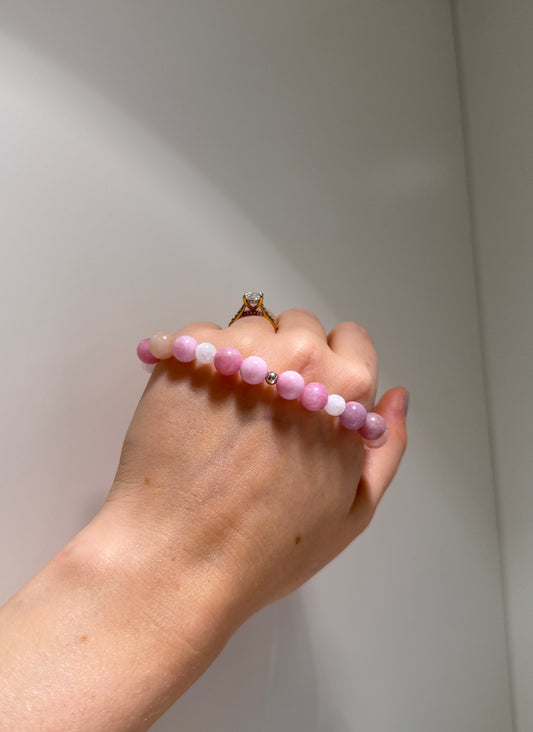 Femininity & Balance - Alashan Alxa