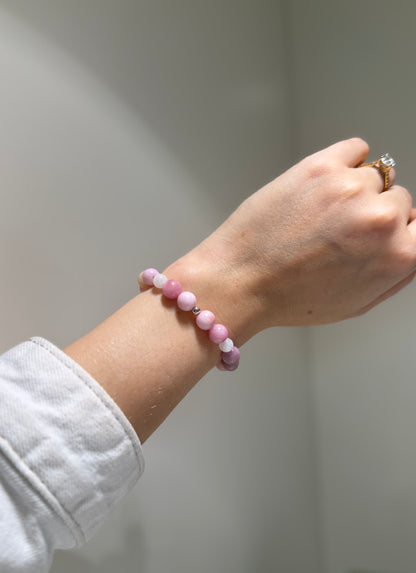 Femininity & Balance - Alashan Alxa