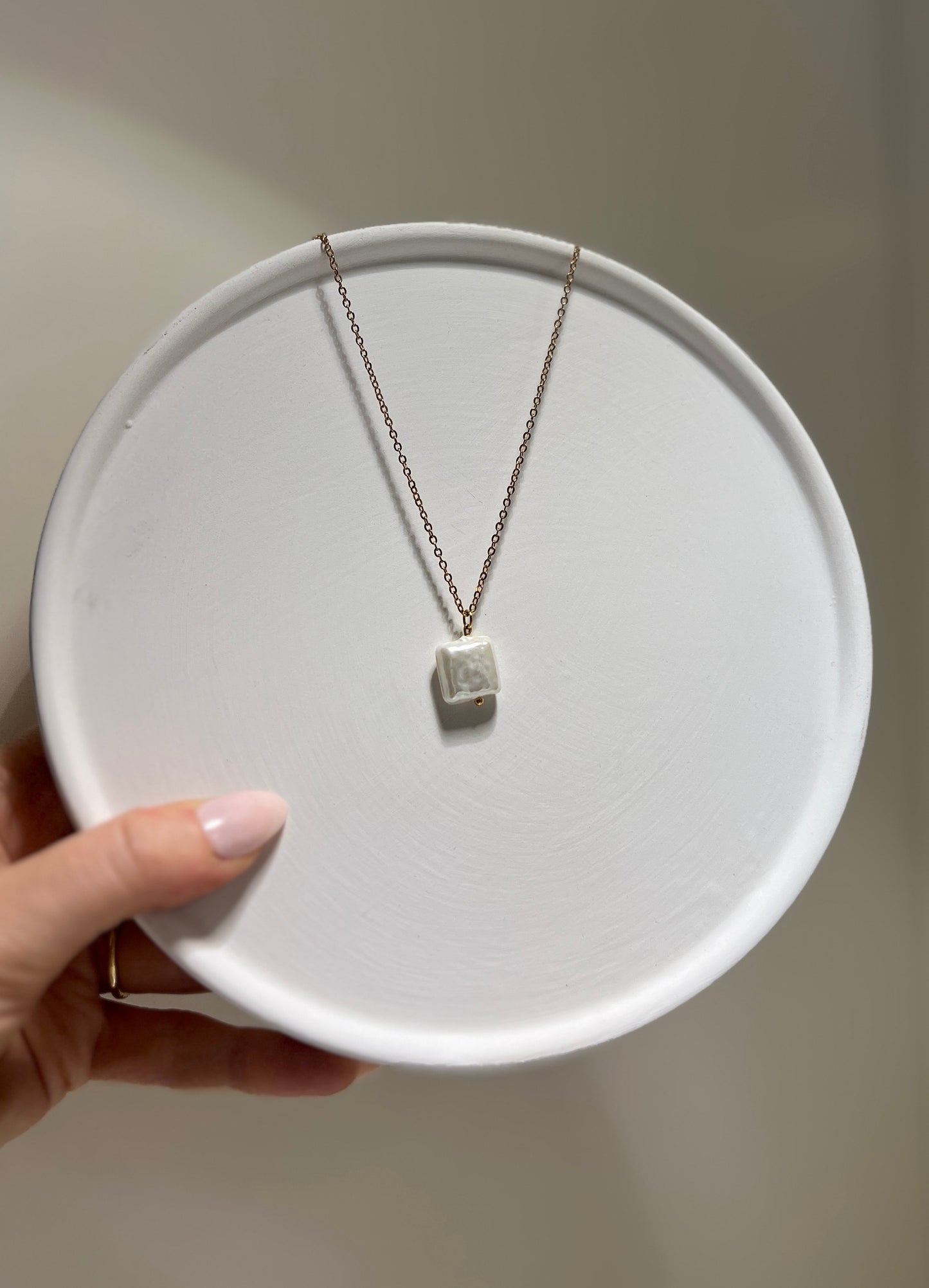 Beauty x Femininity • Necklace • Pearl & Stainless Steel