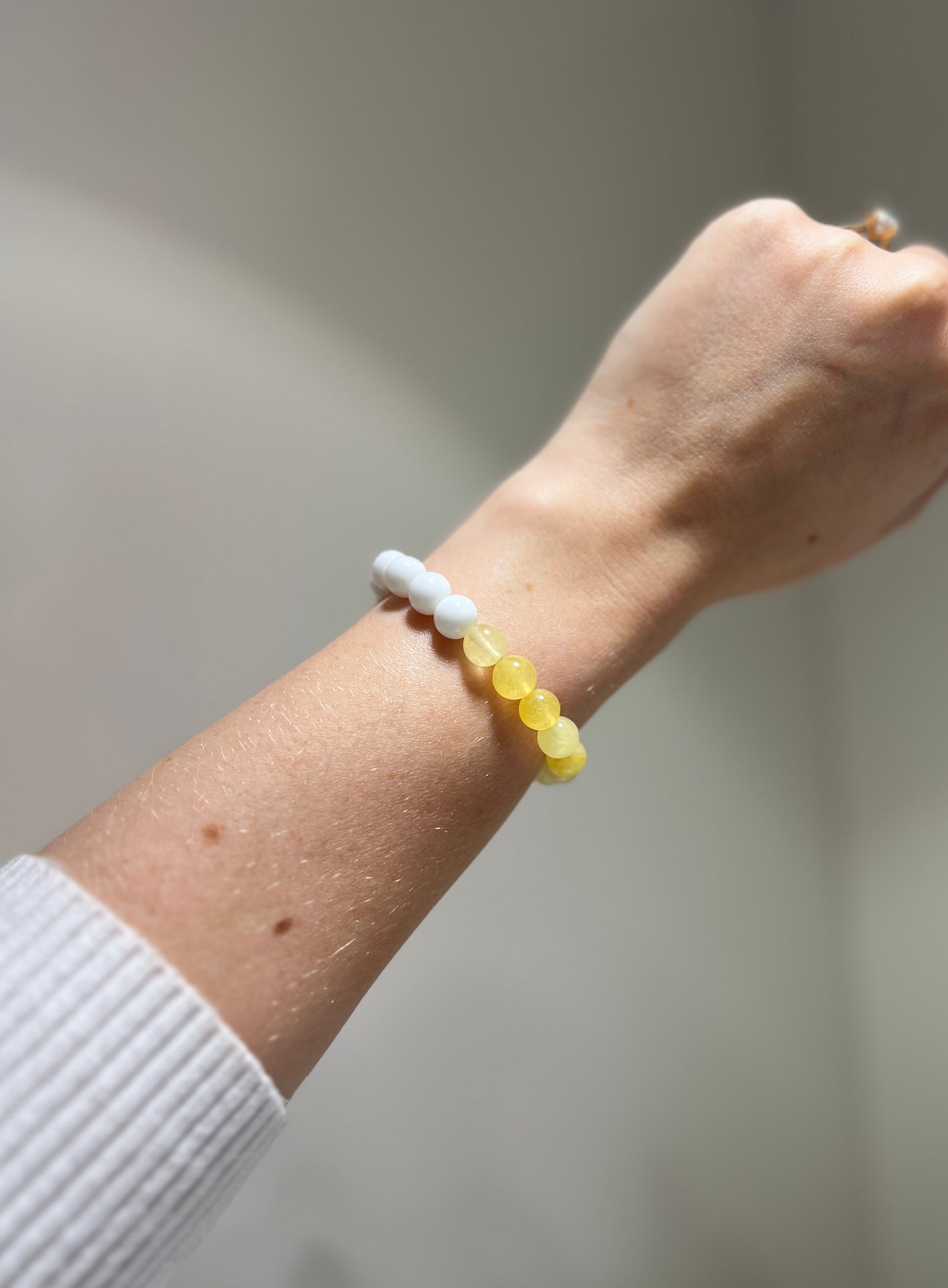 White Agate & Citrine Duality - Professional success.