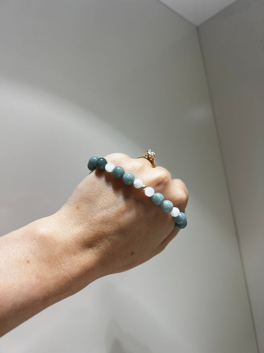 New beginnings, Femininity • Bracelet • Jade & Moonstone