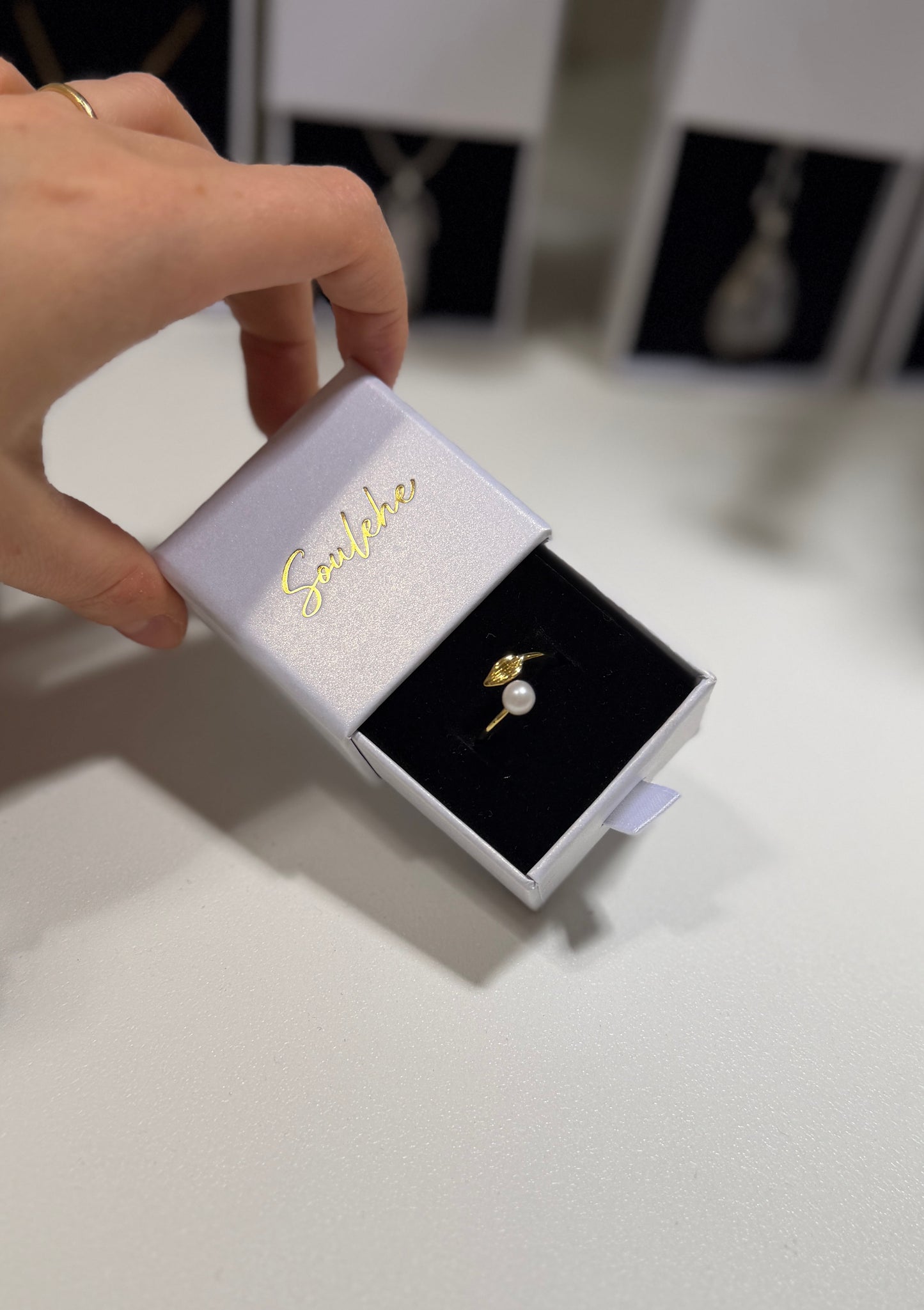 Leaf Pearl Ring