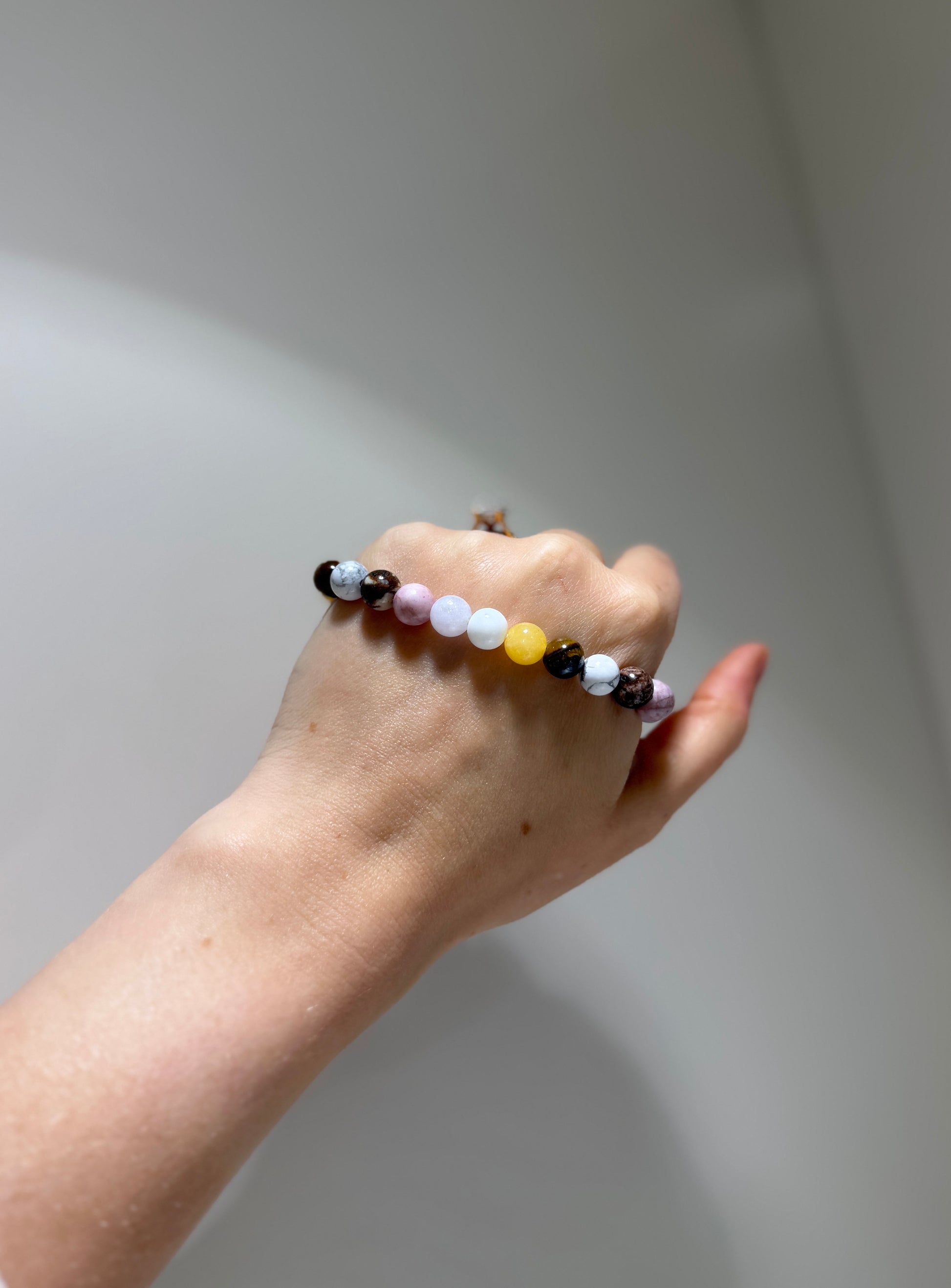 Gemini Luck Bracelet with Tiger Eye, Howlite, Pink Zebra, Aquamarine, White Agate, Australia Zebra and Citrine, handmade – Soulehe.