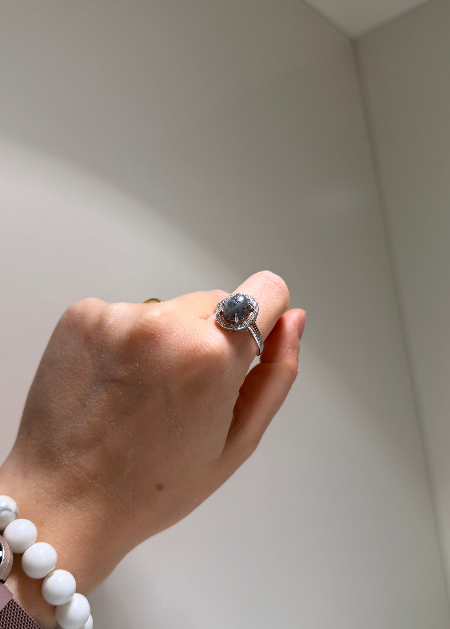 Labradorite Oval • Ring • 925 Sterling Silver