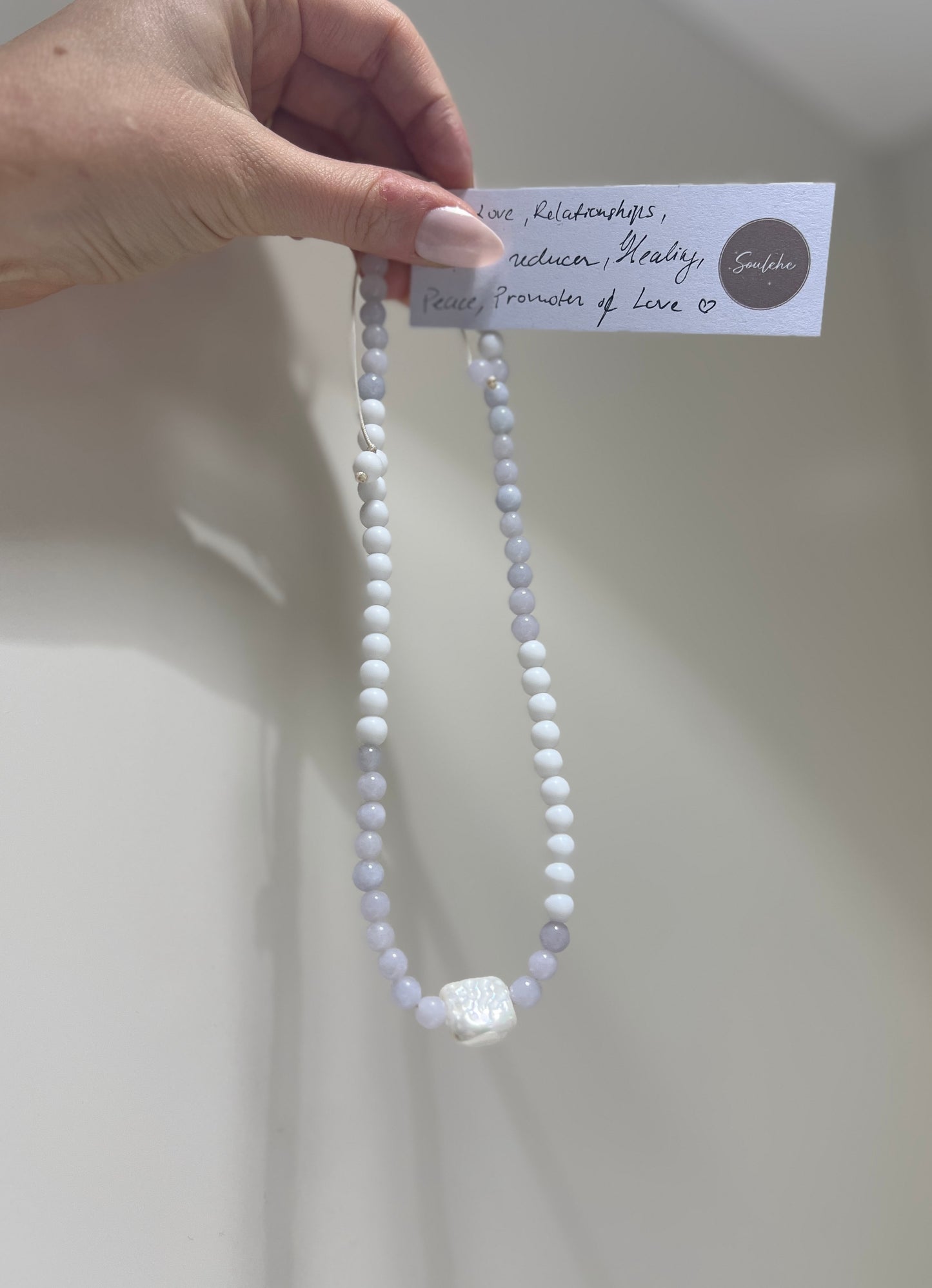 Serenity, Intuition, Decision making • White Agate, Aquamarine & Shell