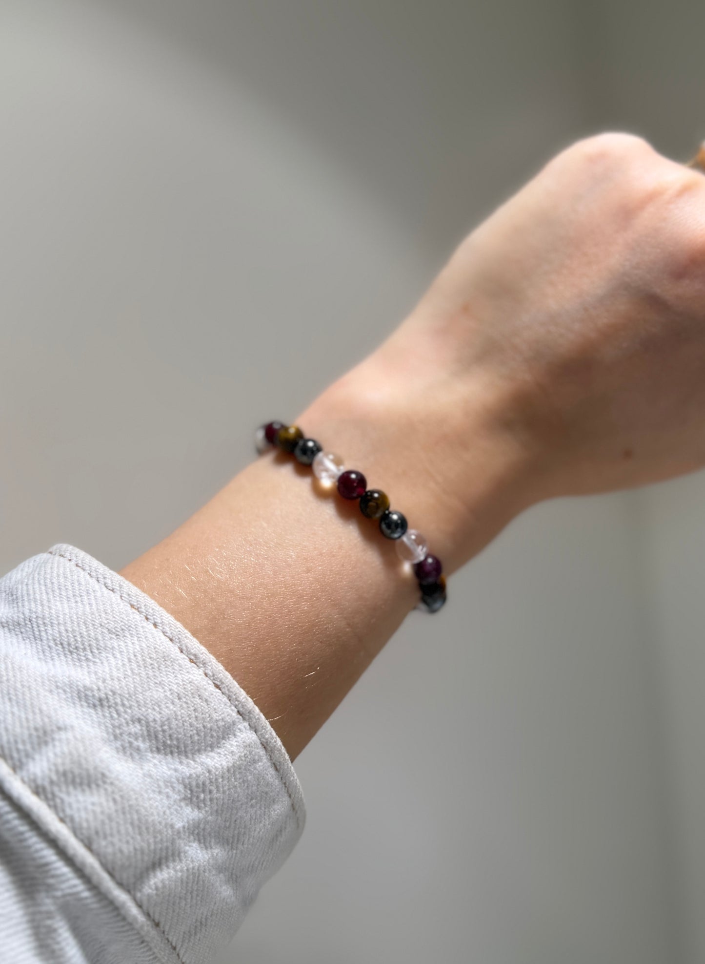 Tiger Eye, Clear Quartz, Garnet and Hematite bracelet, handmade – Soulehe.