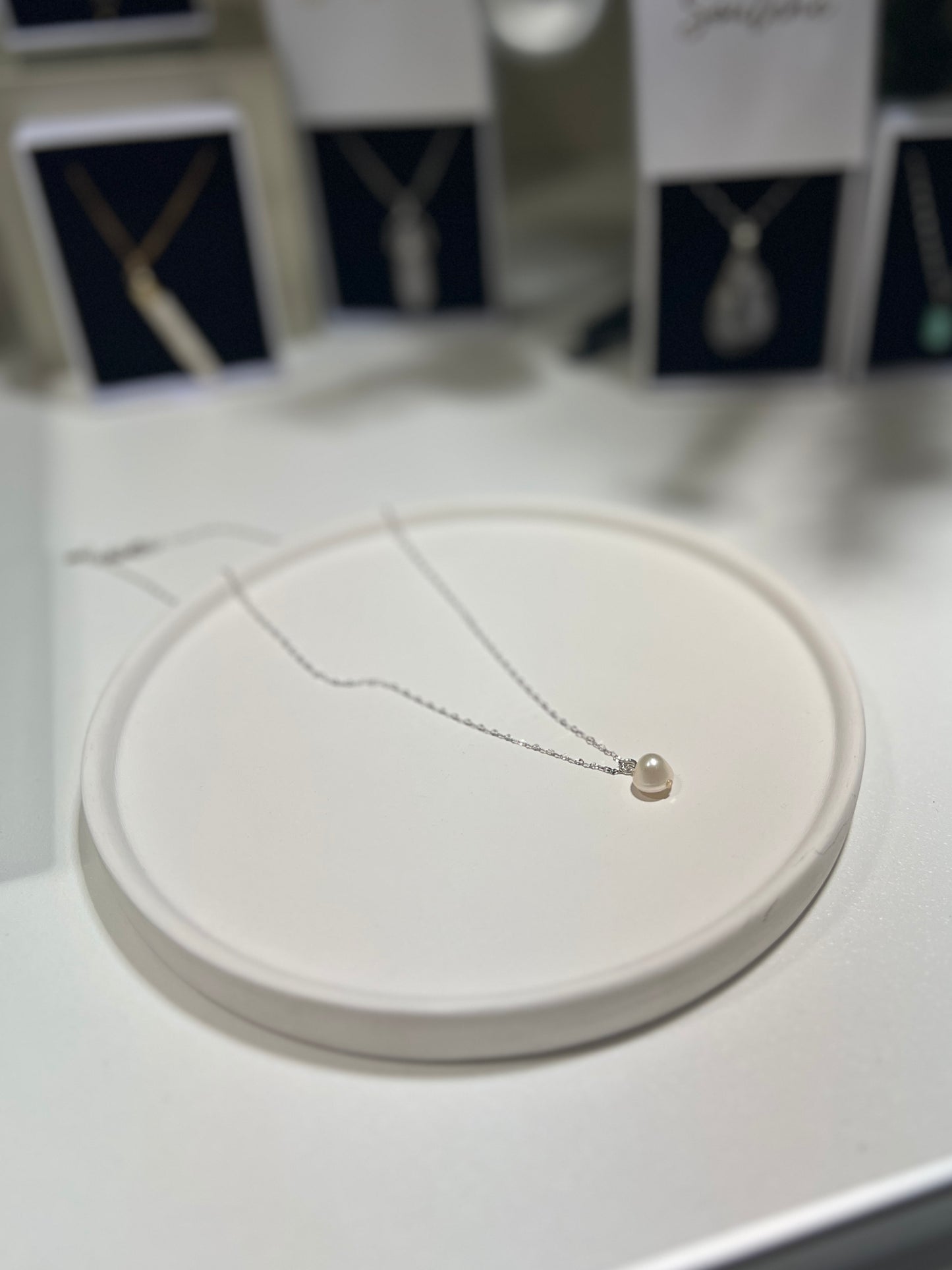 Solo Pearl • 925 Sterling Silver