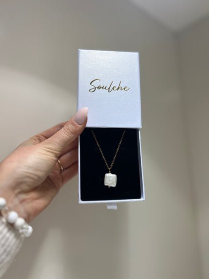 Beauty x Femininity • Necklace • Pearl & Stainless Steel