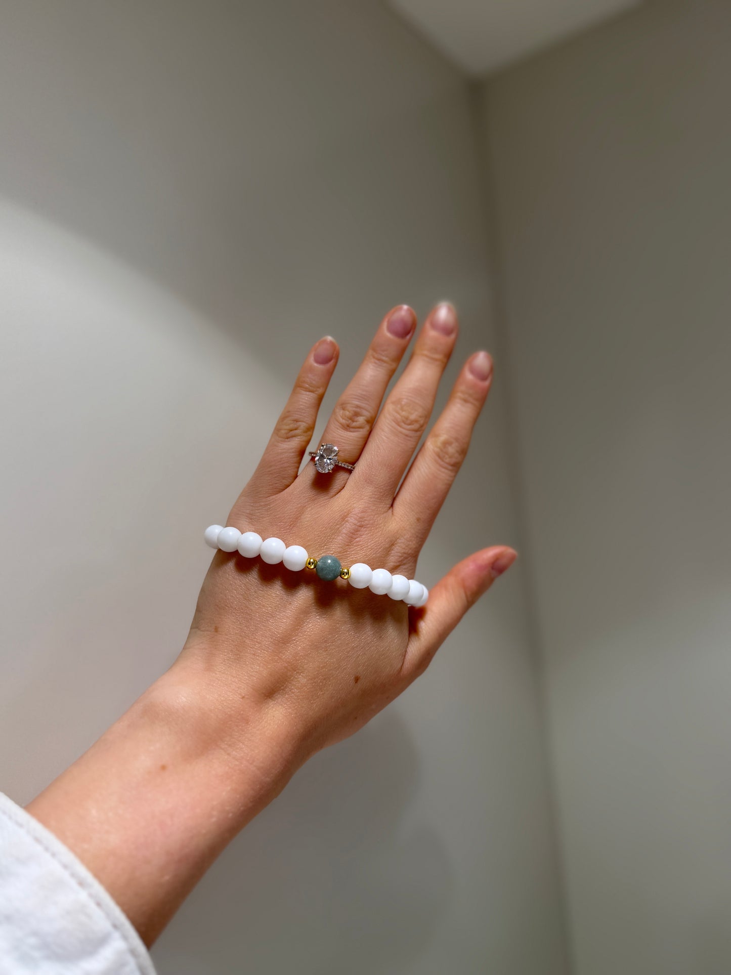 Jade & White Agate - Calm and empowering, unblocks