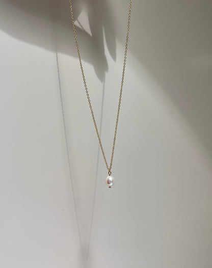 Solo Pearl • 14K Gold plated