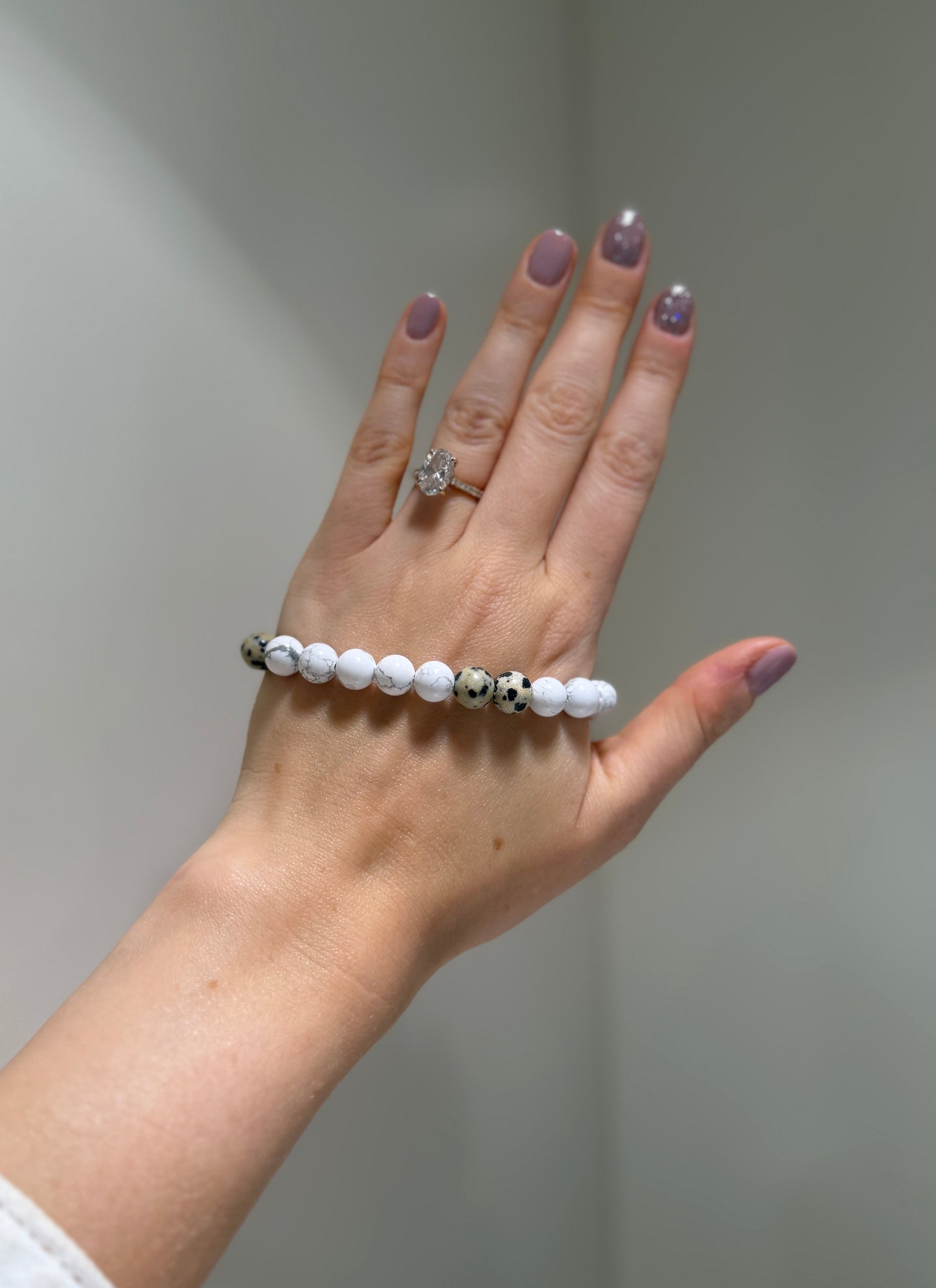 Howlite and Dalmatian Jasper beaded bracelet.