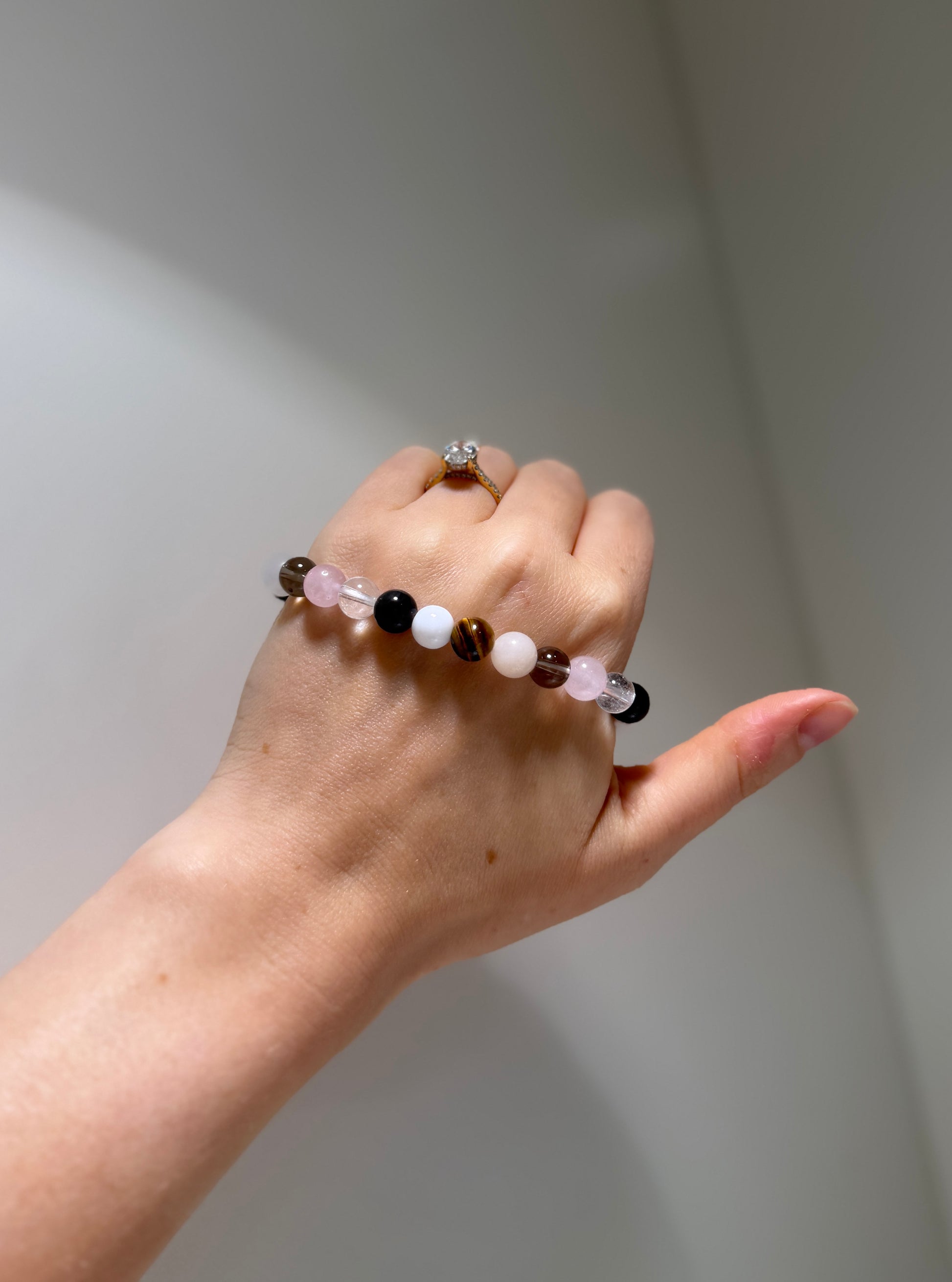 Capricorn Luck Bracelet with Rose Quartz, Obsidian, Clear Quartz, Tiger Eye, White Agate and Pink Aventurine, handmade – Soulehe.