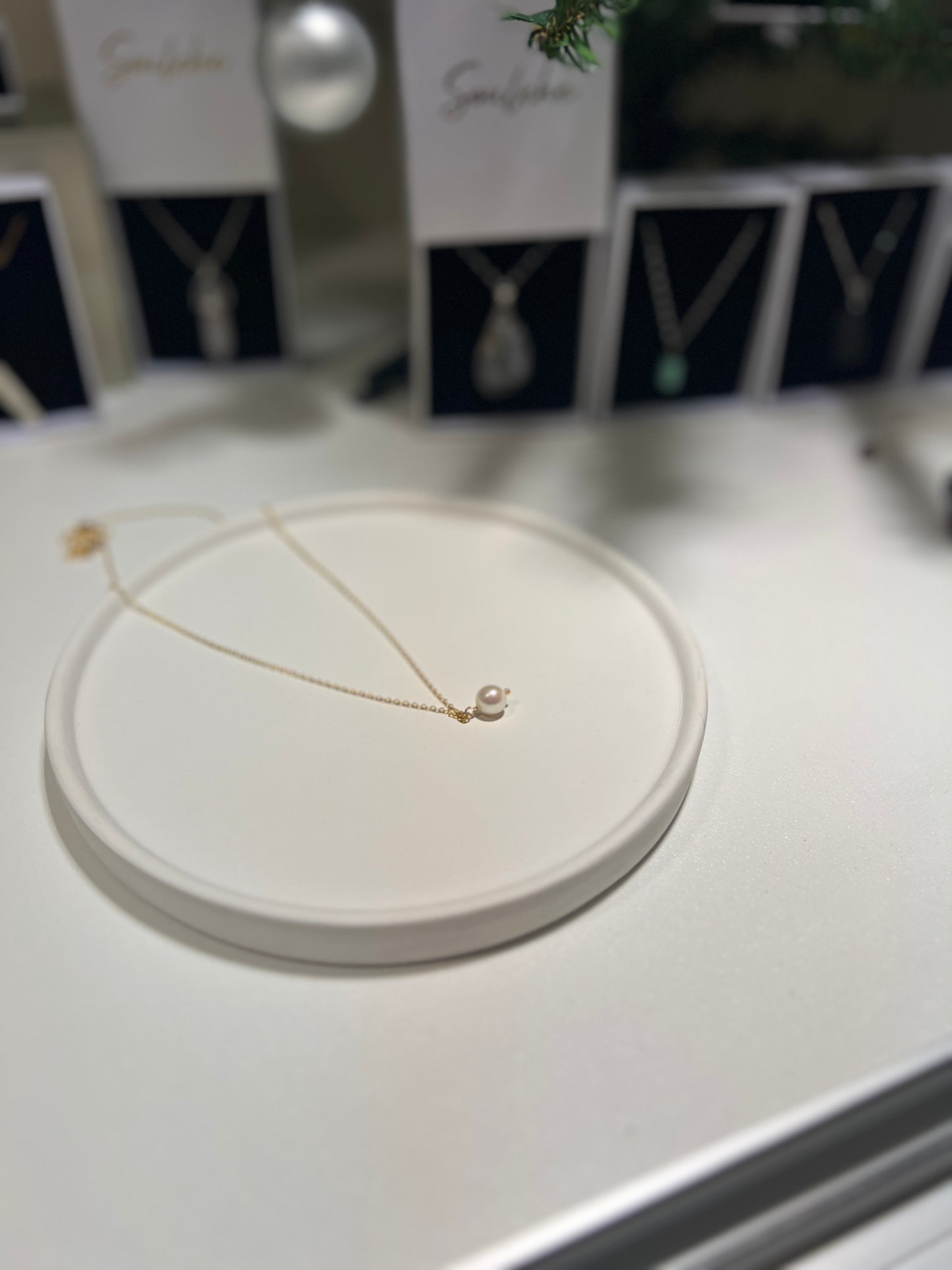 Solo Pearl • 14K Gold plated