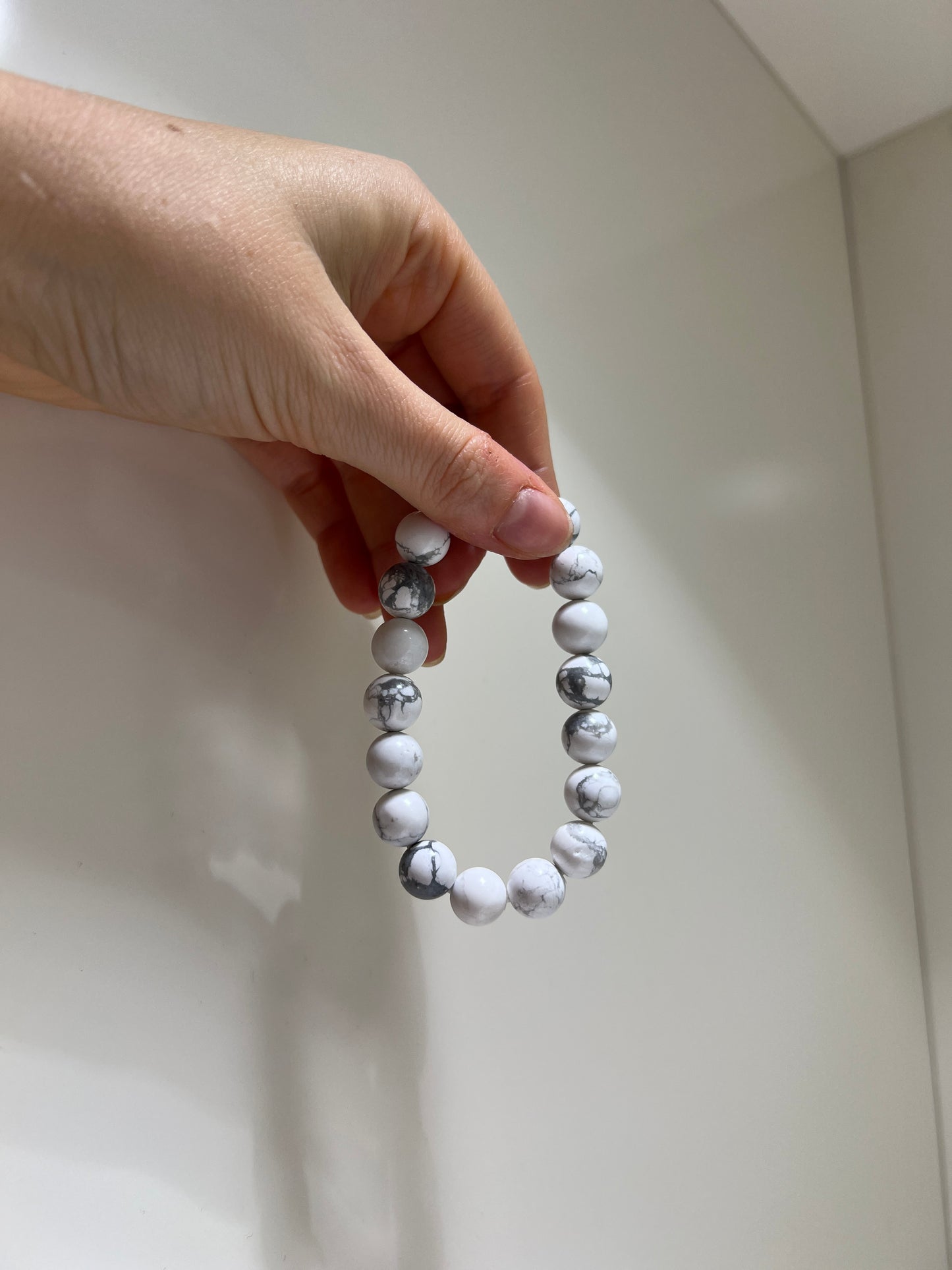 Peace x Love, Good sleep • Bracelet • Howlite