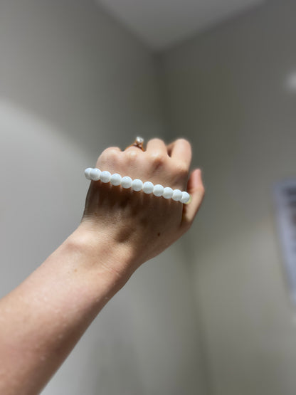 White Agate & Citrine Duality - Professional success.